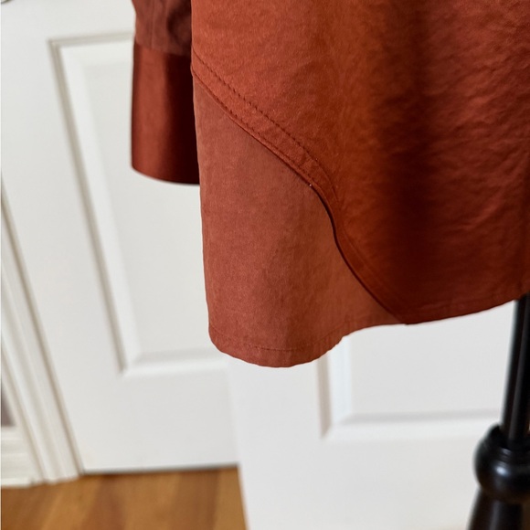 Women's Rust Button-Up Top - Picture 5 of 6